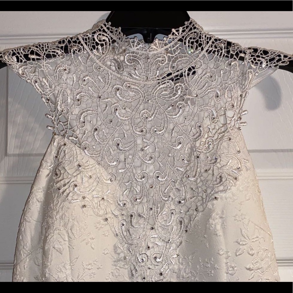 Short ivory formal dress